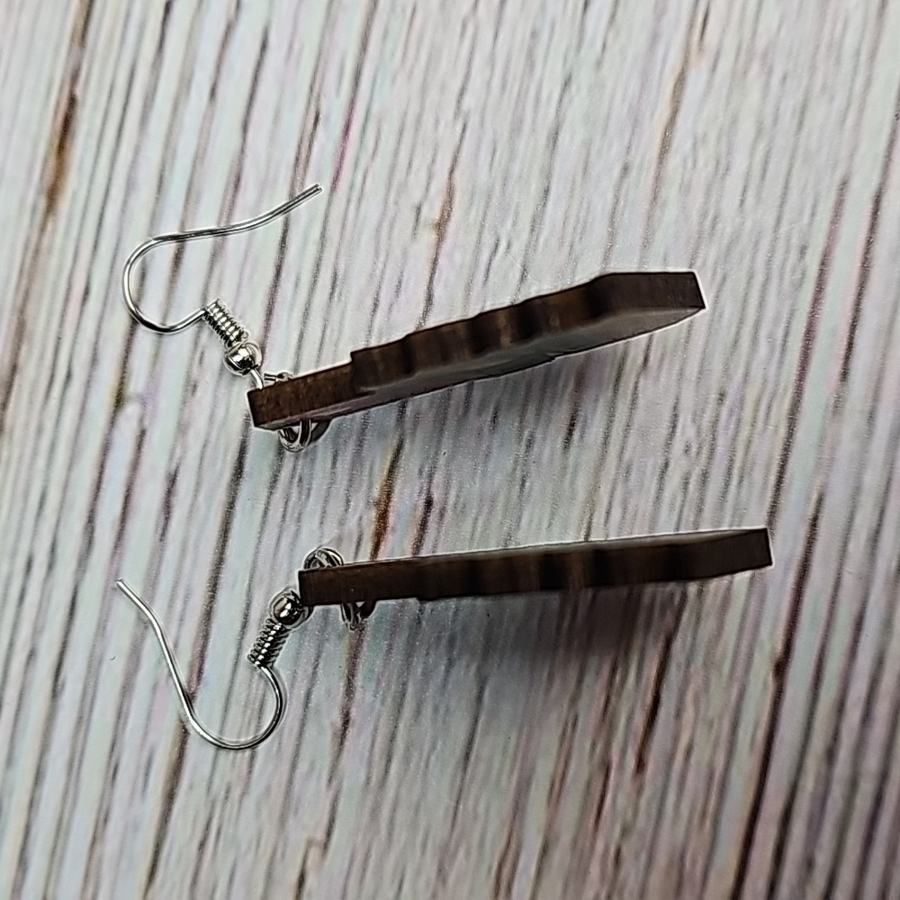 NIP READ ALL BOOKS TEACHERS WIRE PIERCED EARRINGS - Picture 6 of 9